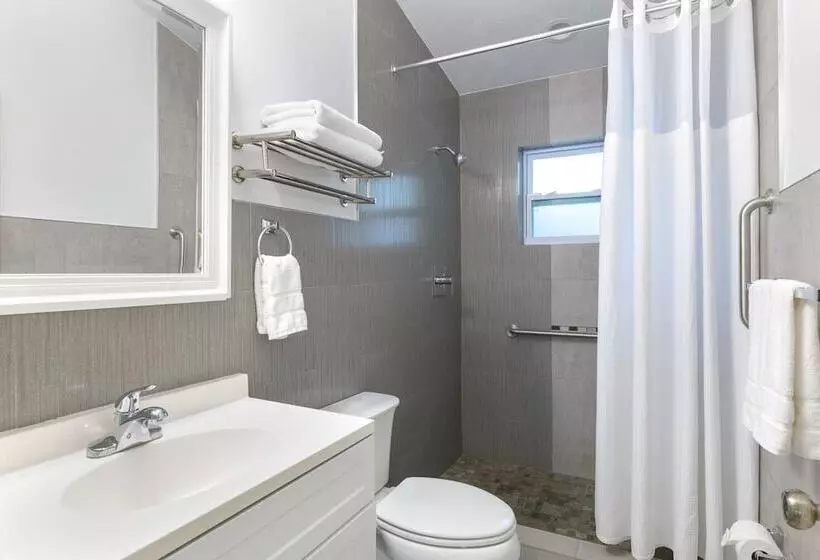 Kona Kai Resort And Gallery