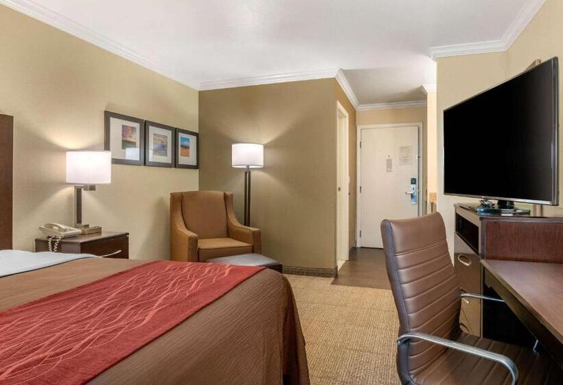 Мотель Comfort Inn Columbia Gorge