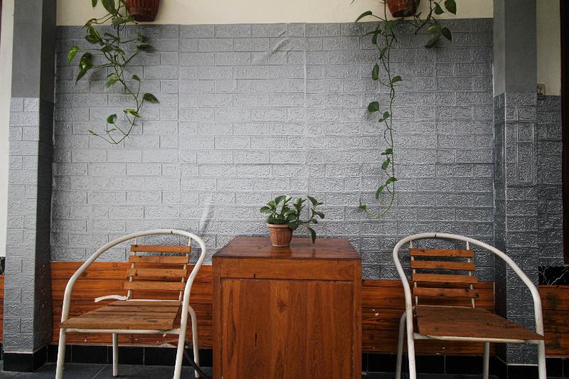 Hotel Capital O 2258 Santana Syariah Guest House