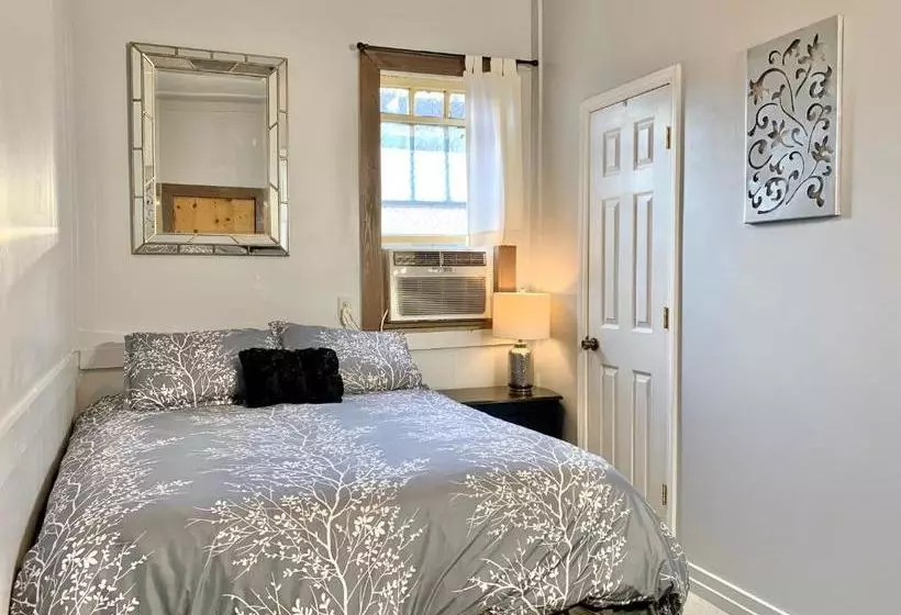 Retkeilymaja Spring Creek