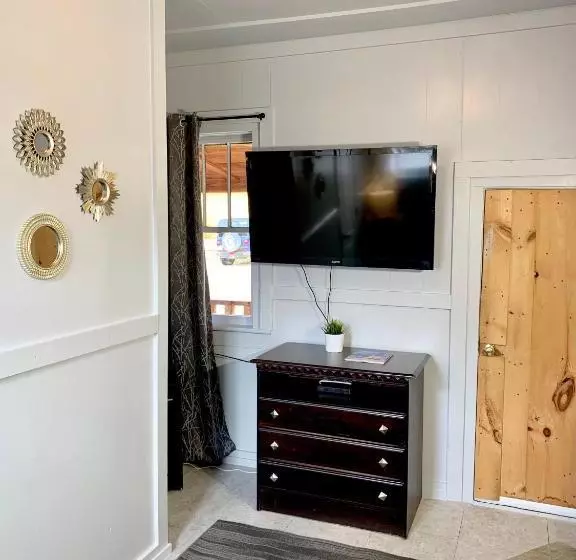 Retkeilymaja Spring Creek