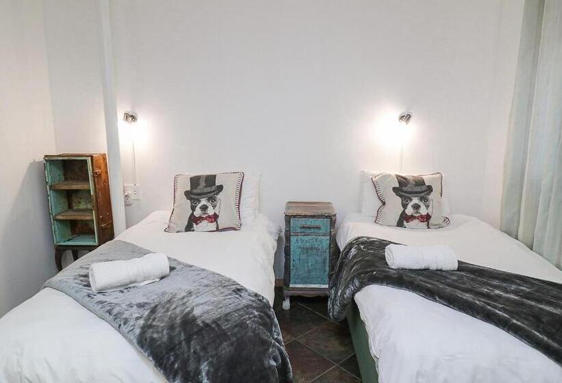 Bed and Breakfast Swallows Nest