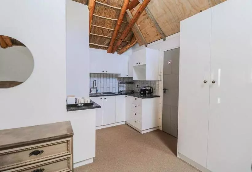 Aamiaismajoitus (B&B) Swallows Nest