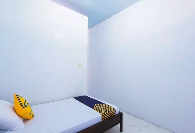 ホテル Spot On 2288 Kost Mittasukha Family