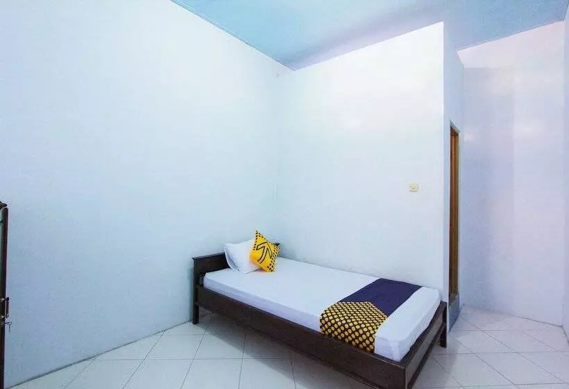 ホテル Spot On 2288 Kost Mittasukha Family