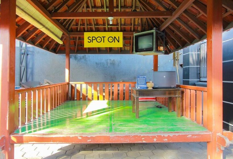 酒店 Spot On 2288 Kost Mittasukha Family