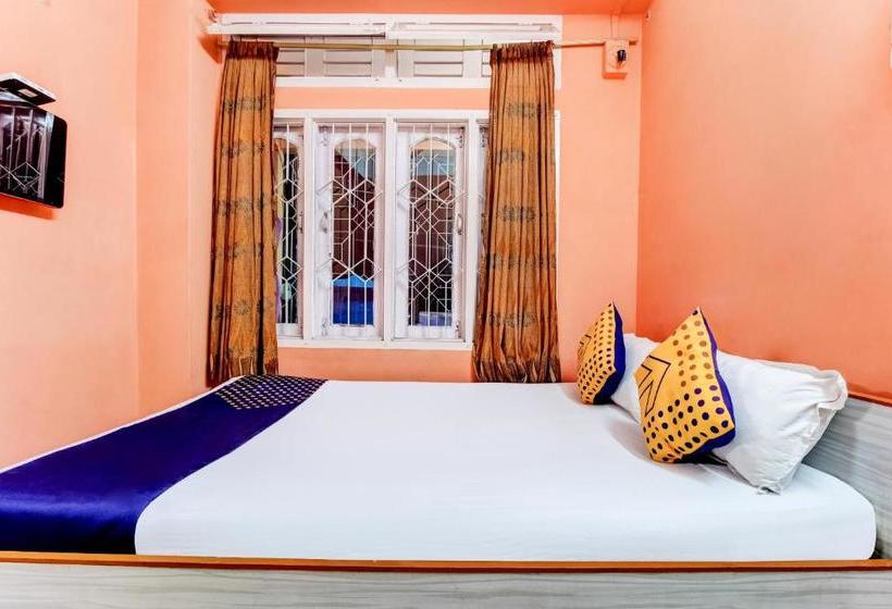 Hotell Spot On 66024  Bee Dee Residency