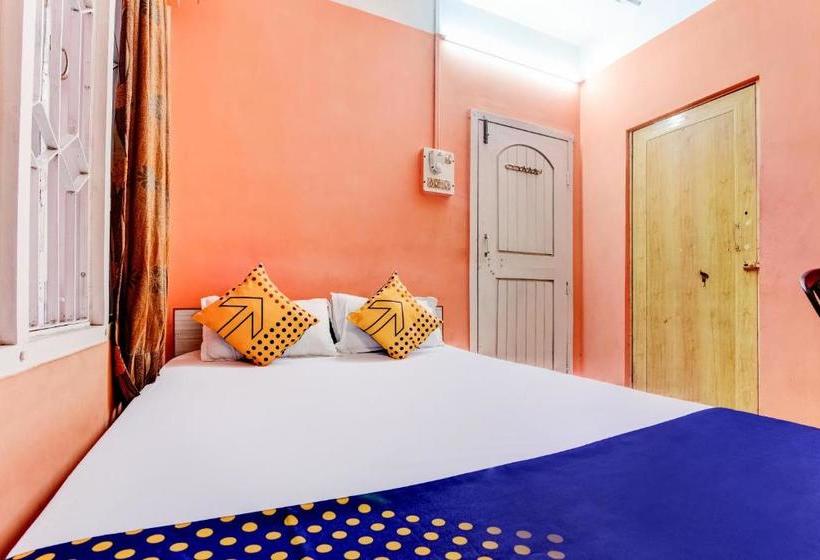 Hotell Spot On 66024  Bee Dee Residency