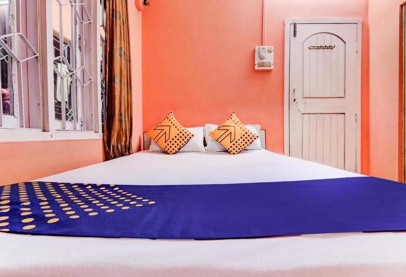 Hotell Spot On 66024  Bee Dee Residency