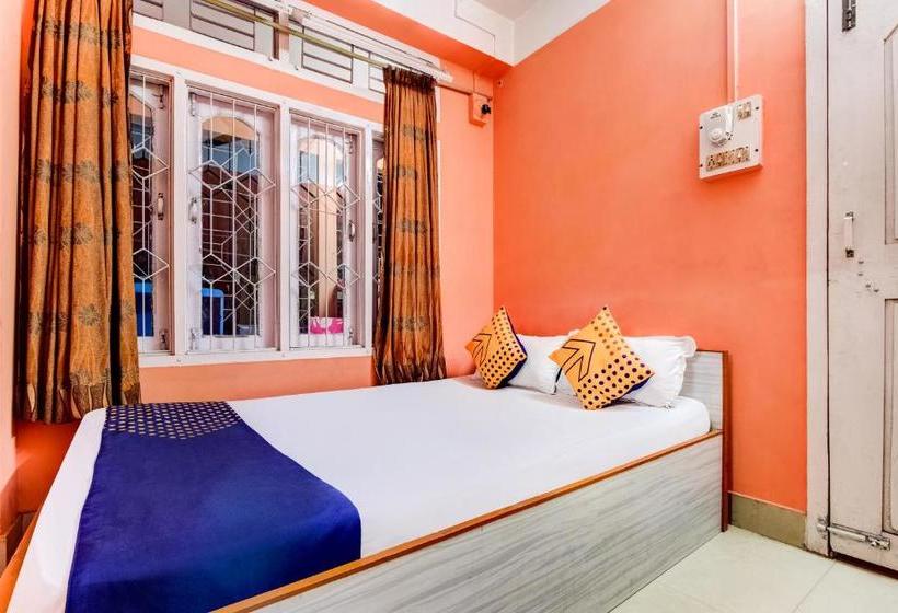Hotell Spot On 66024  Bee Dee Residency