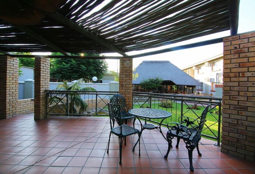 هتل Kalahari Arms