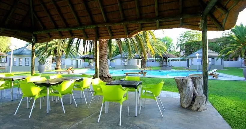 هتل Kalahari Arms