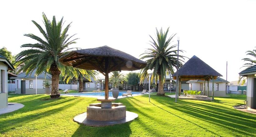 هتل Kalahari Arms