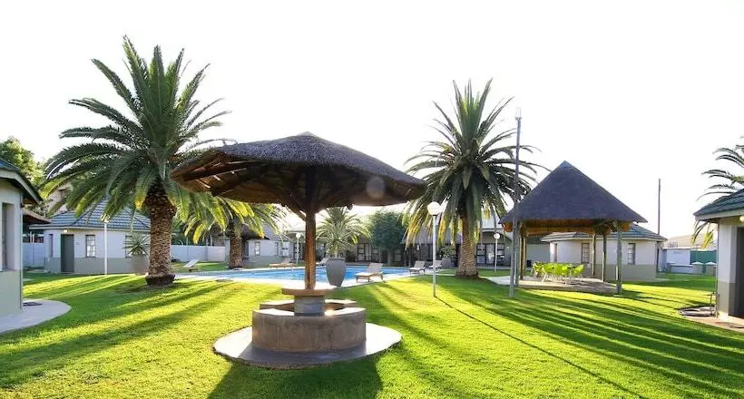 هتل Kalahari Arms