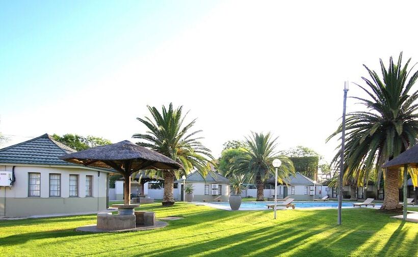 هتل Kalahari Arms