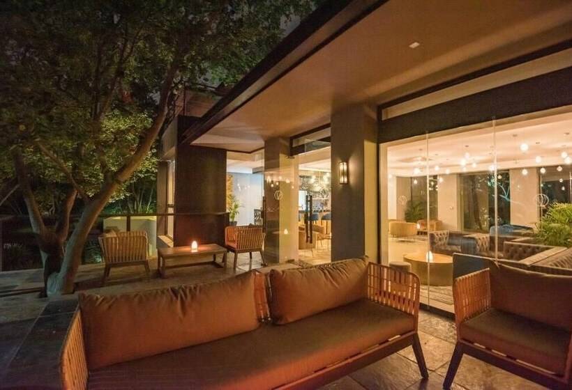 Vivari Hotel And Spa By Mantis