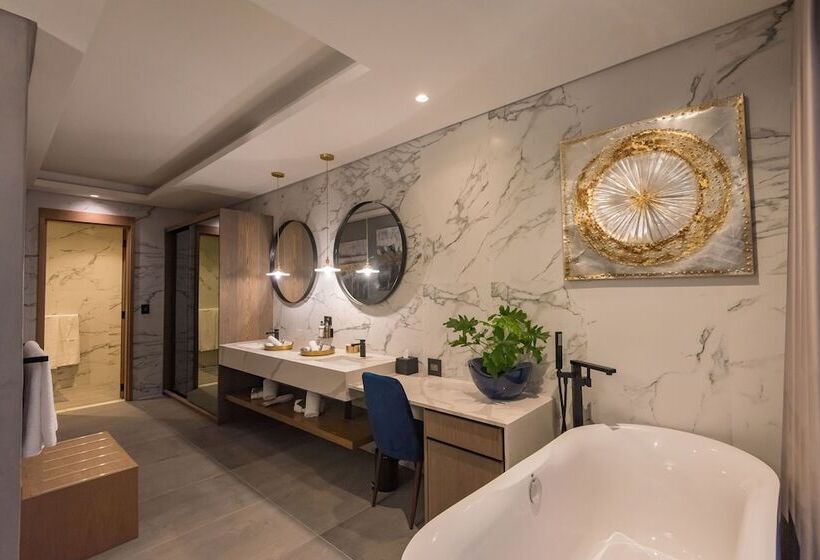 Vivari Hotel And Spa By Mantis