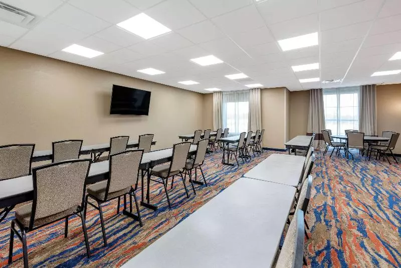 ホテル Comfort Suites