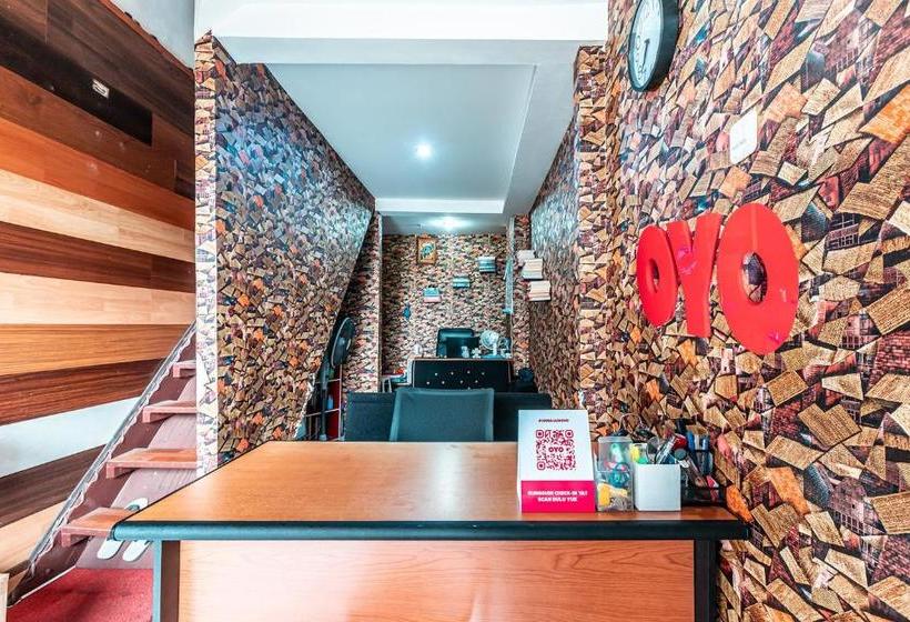 Hotel Oyo 2122 Zada