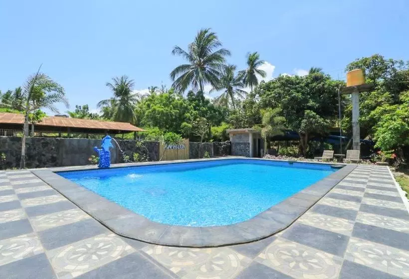 Hotelli Tara Bar & Resto Air Sanih