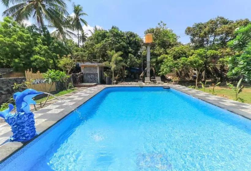 Hotelli Tara Bar & Resto Air Sanih