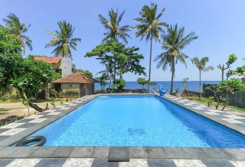 Hotelli Tara Bar & Resto Air Sanih