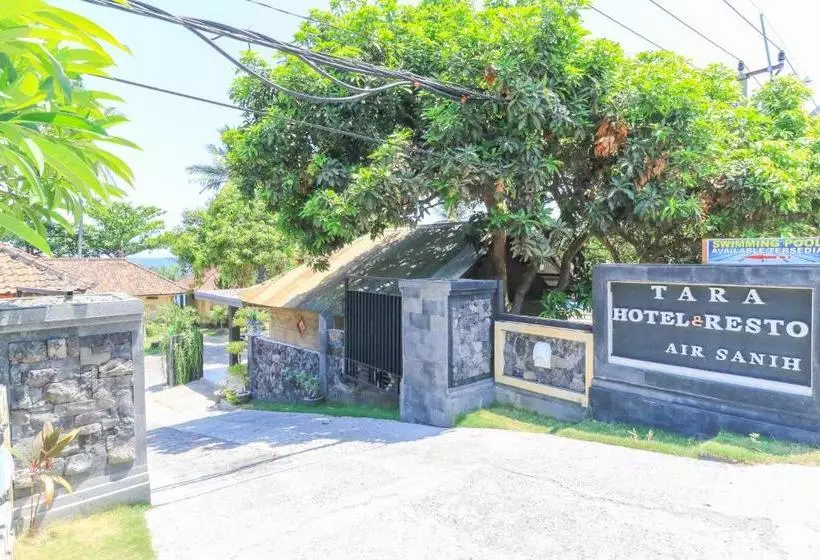 Hotelli Tara Bar & Resto Air Sanih