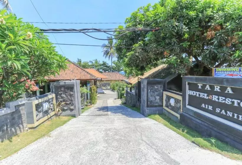 Hotelli Tara Bar & Resto Air Sanih