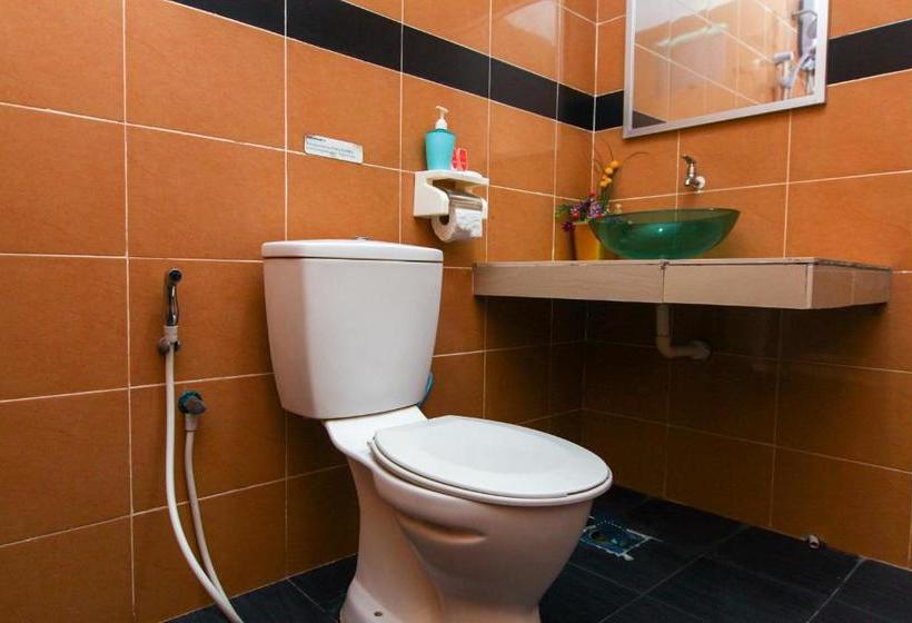 酒店 Oyo 89517 Little Tanjung Chalet