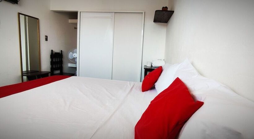 בית מלון כפרי Posada Laura