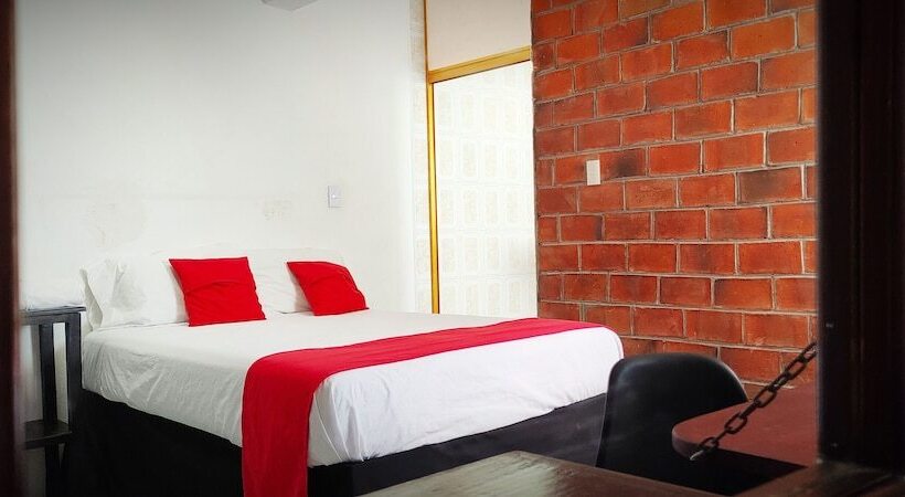 בית מלון כפרי Posada Laura