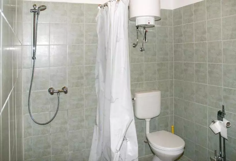 Majatalo Haramia Csapszék és Fogadó