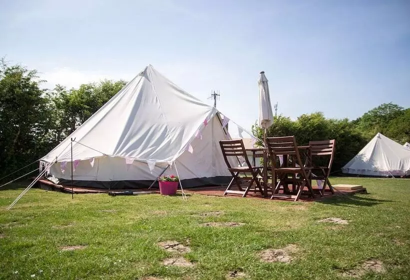 Lomakeskus Whitecliff Bay Holiday Park