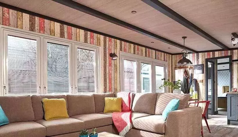 Lomakeskus Whitecliff Bay Holiday Park