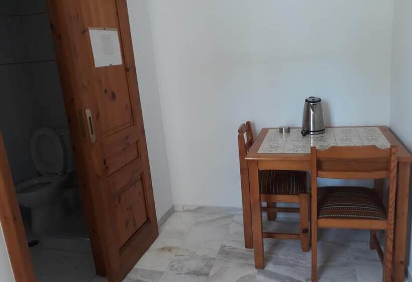 Anthi Katerina Rooms