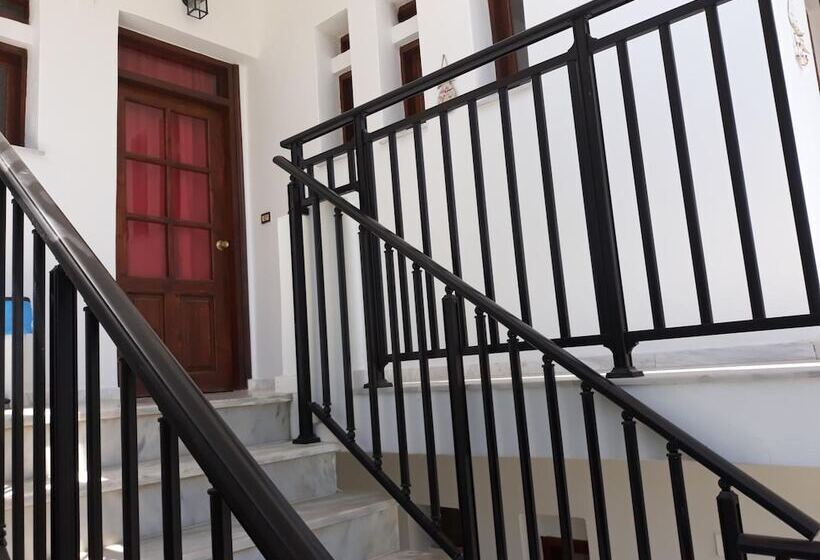 Anthi Katerina Rooms