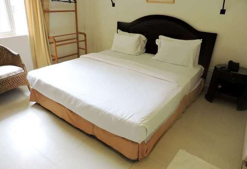 פנסיון Western Park Guest House