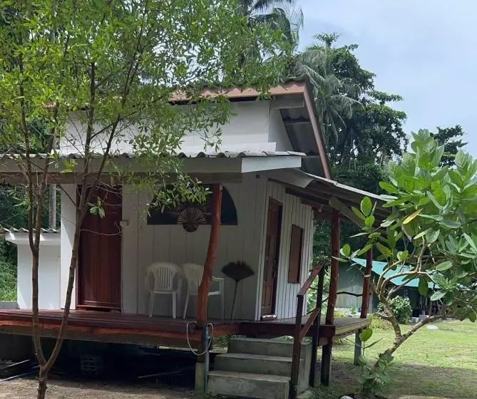 リゾートホテル Koh Ngai Seafood