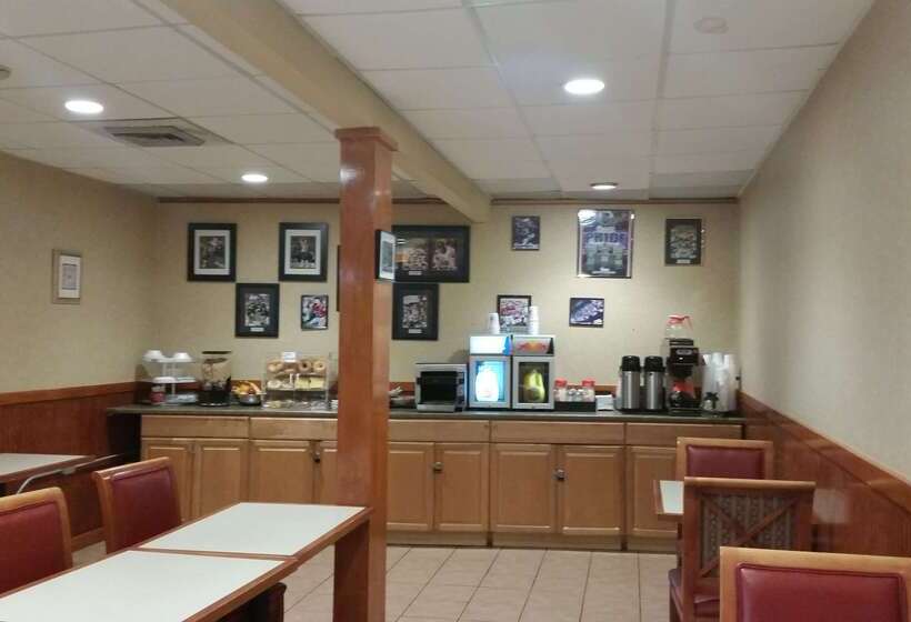 فندق Americas Best Value Inn Foxboro