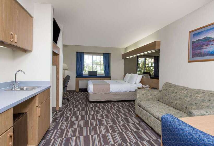 Hotel Baymont Inn & Suites By Wyndham Anchorage Airport