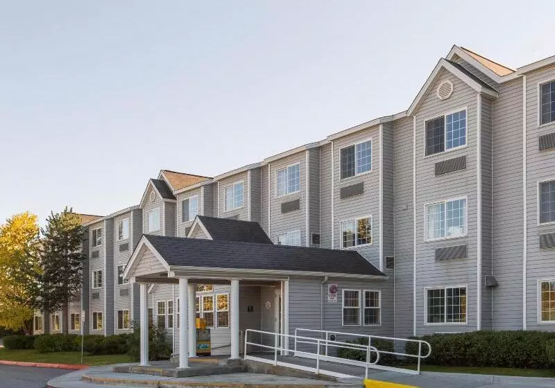 호텔 Baymont Inn & Suites By Wyndham Anchorage Airport