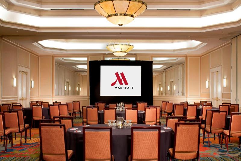 فندق Denver Airport Marriott At Gateway Park