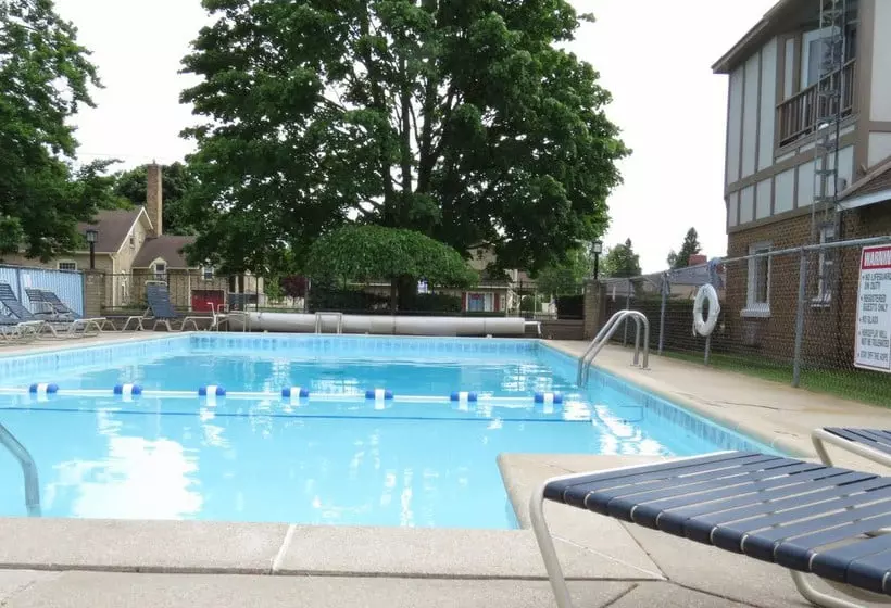 Hotelli Lakeside Inn Of Ludington