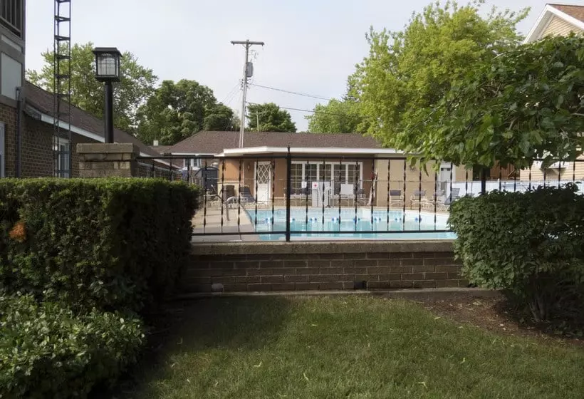 Hotelli Lakeside Inn Of Ludington