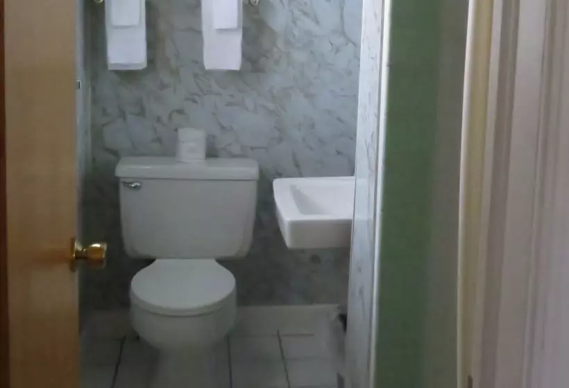 Hotelli Lakeside Inn Of Ludington