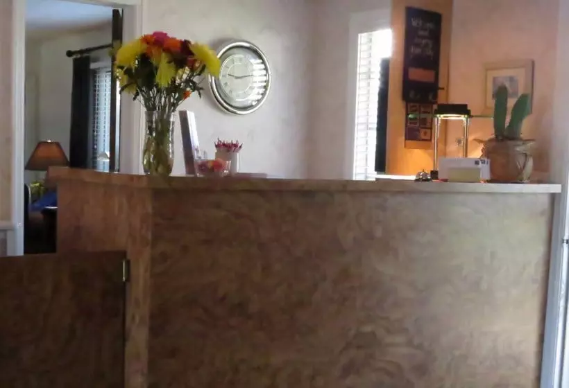 Hotelli Lakeside Inn Of Ludington