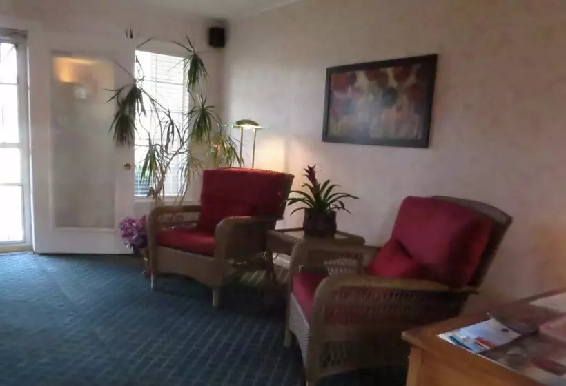 Hotelli Lakeside Inn Of Ludington