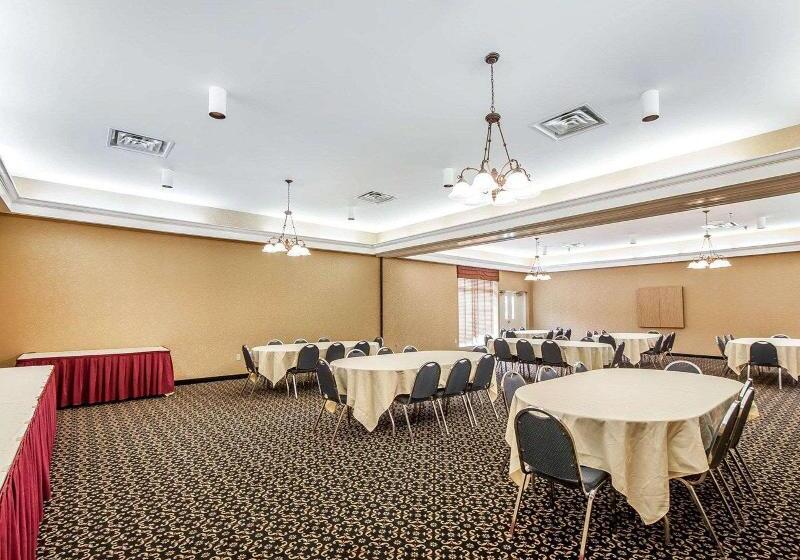 Leconte Hotel & Convention Center, Ascend Hotel Collection