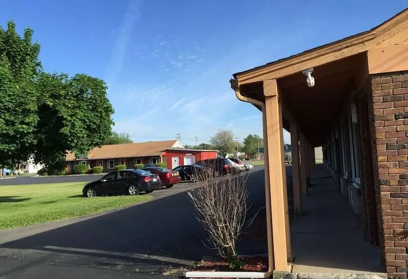 هتل Mark Twain Motor Inn