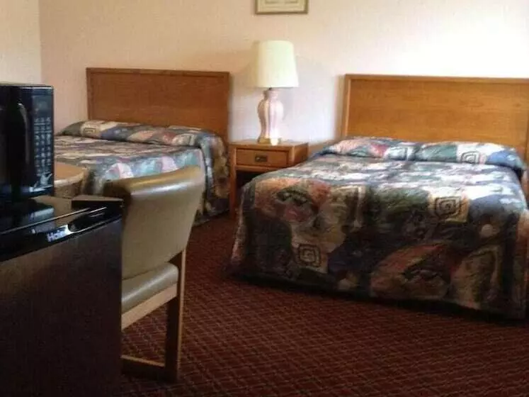 هتل Mark Twain Motor Inn